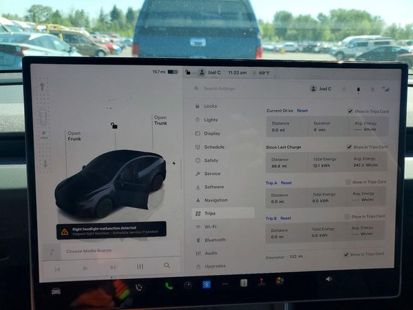 2026 TESLA MODEL Y