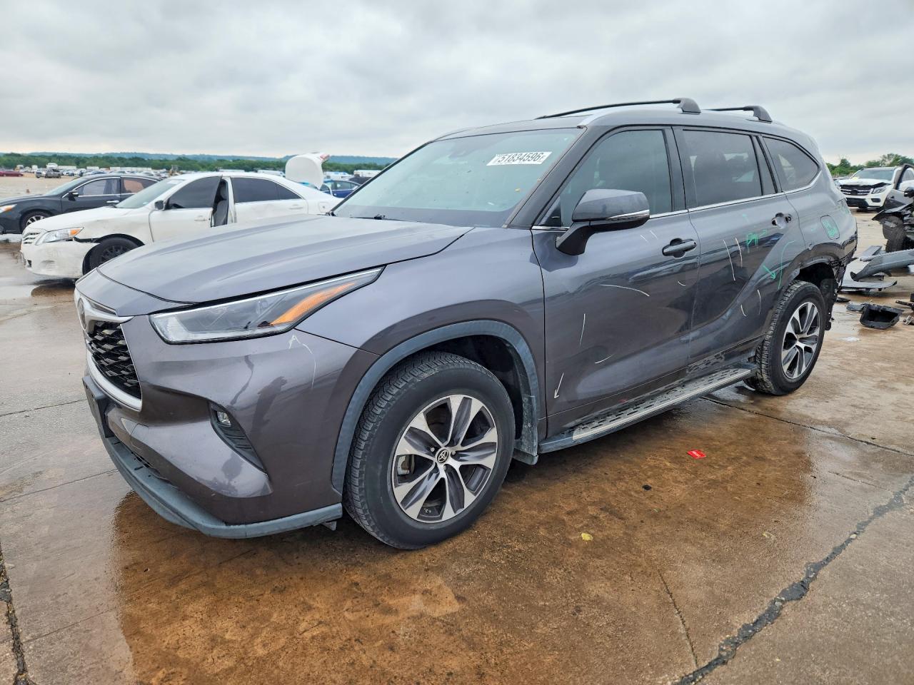 2021 TOYOTA HIGHLANDER XLE