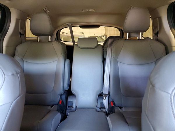 2023 TOYOTA SIENNA