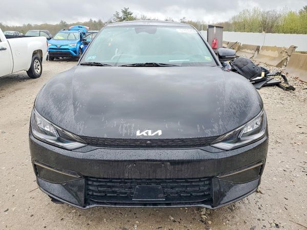 2022 KIA EV6