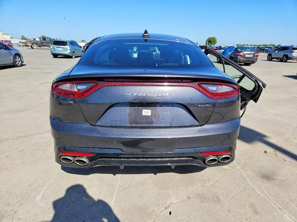 2020 KIA STINGER Base
