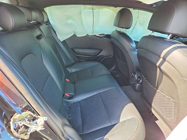 2020 KIA STINGER Base