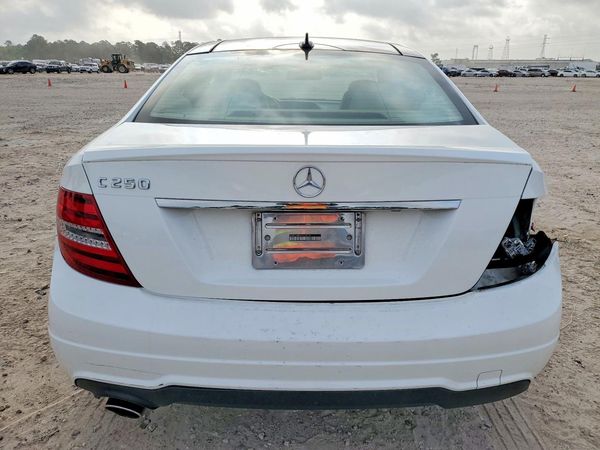 2014 MERCEDES-BENZ C C250