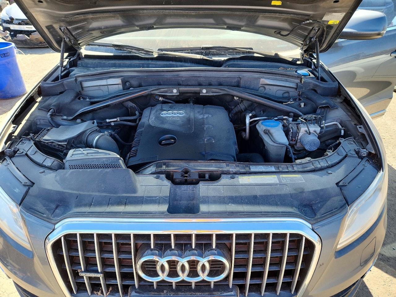 2013 AUDI Q5 Premium Plus