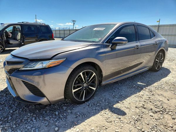 2019 TOYOTA CAMRY