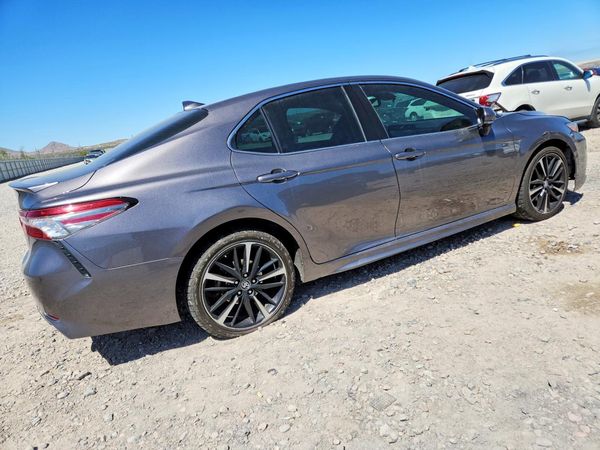 2019 TOYOTA CAMRY