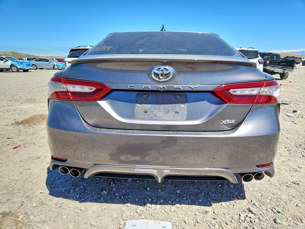 2019 TOYOTA CAMRY