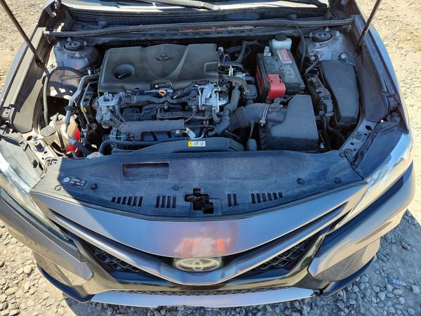 2019 TOYOTA CAMRY