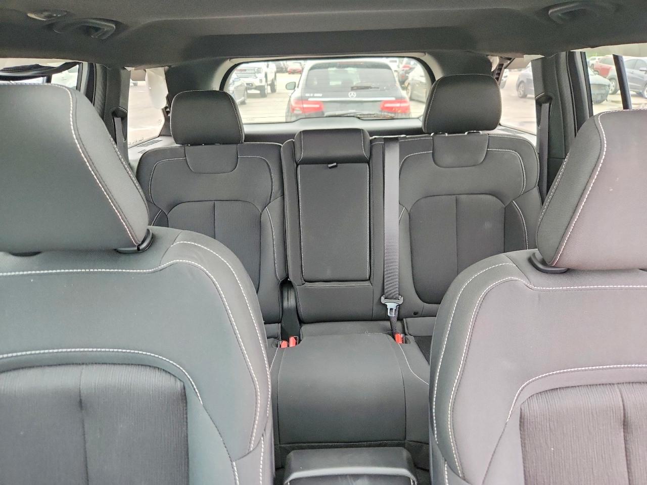 2025 JEEP GRAND CHEROKEE Laredo, Altitude