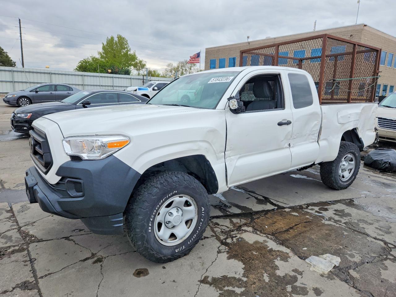 2022 TOYOTA TACOMA SR5