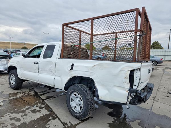 2022 TOYOTA TACOMA SR5