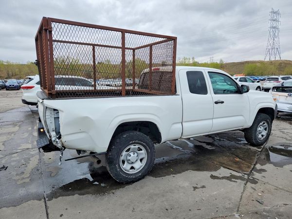 2022 TOYOTA TACOMA SR5