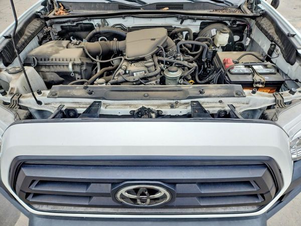 2022 TOYOTA TACOMA SR5