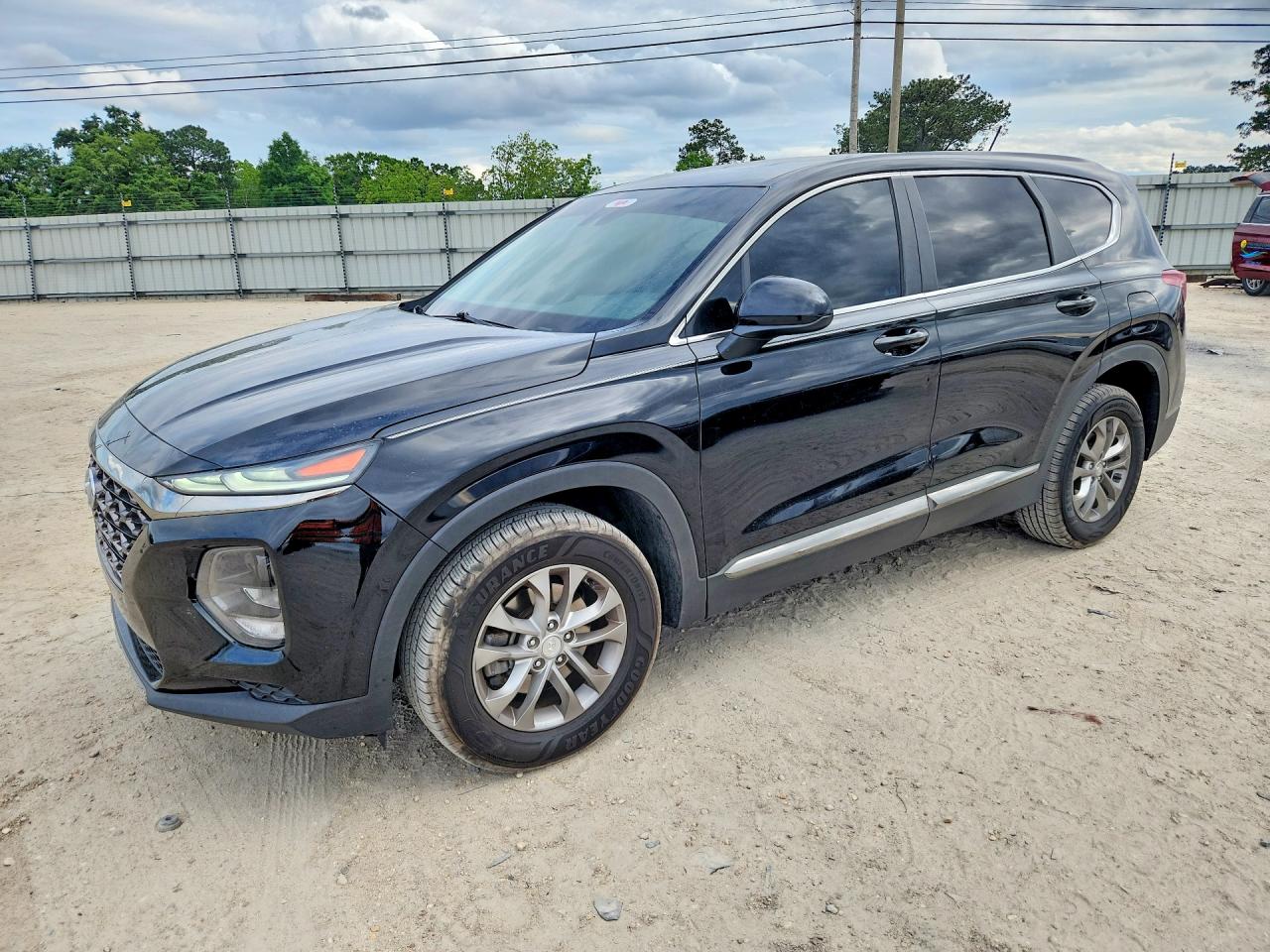 2019 HYUNDAI SANTA FE SE