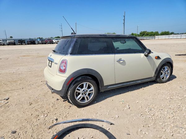 2013 MINI COOPER