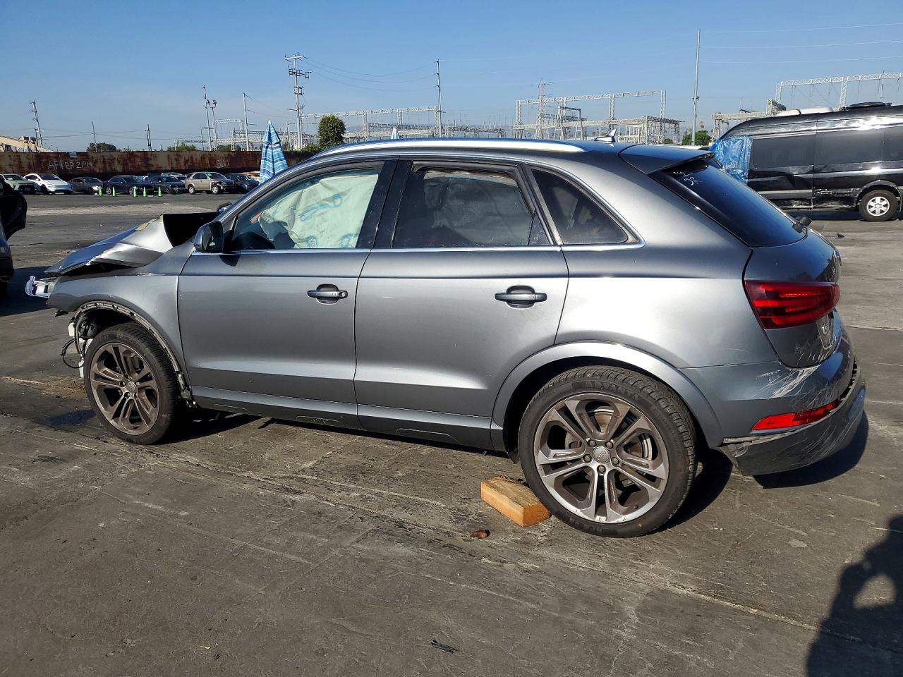 2015 AUDI Q3 quattro Premium Plus