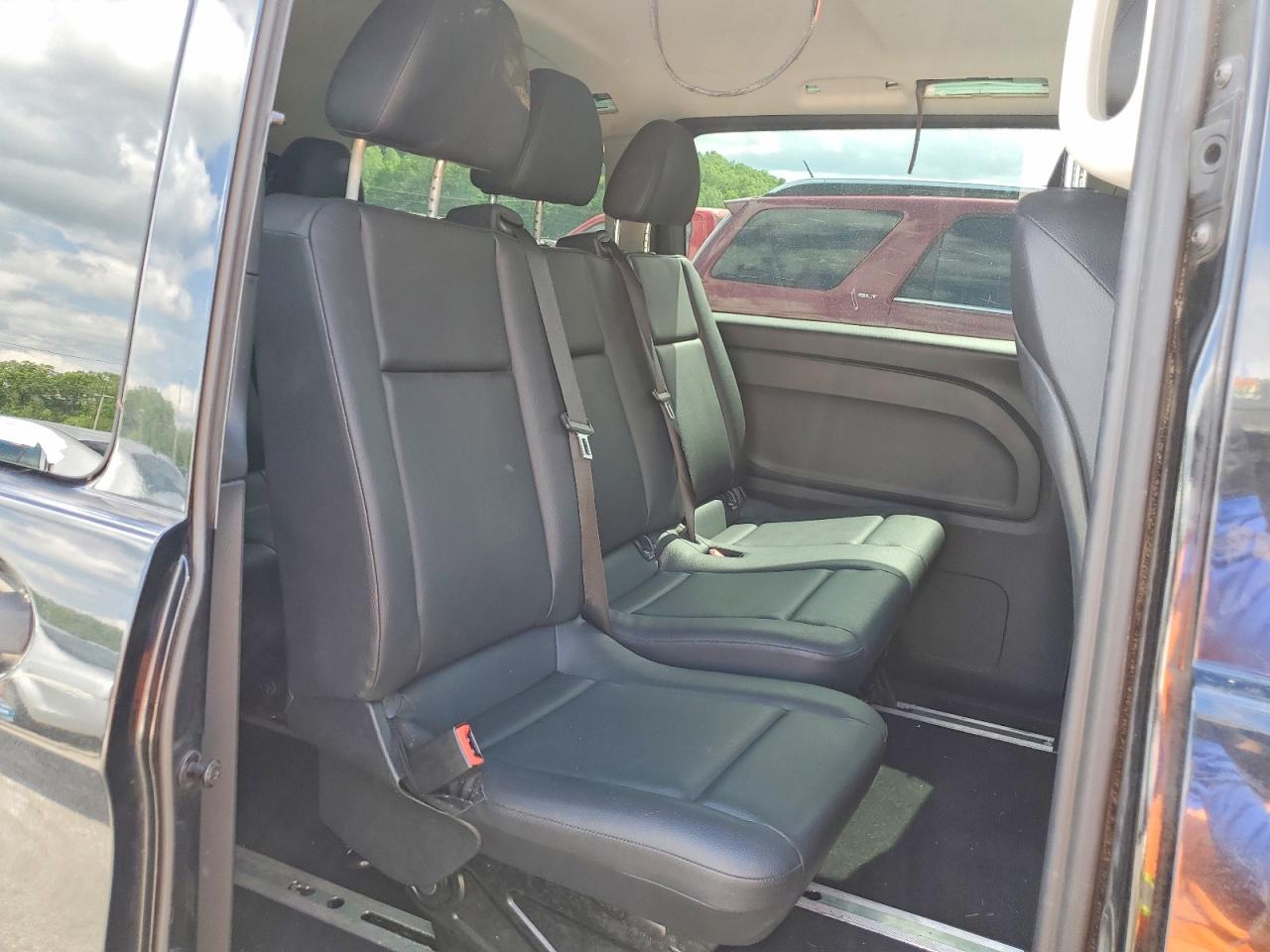 2018 MERCEDES-BENZ METRIS