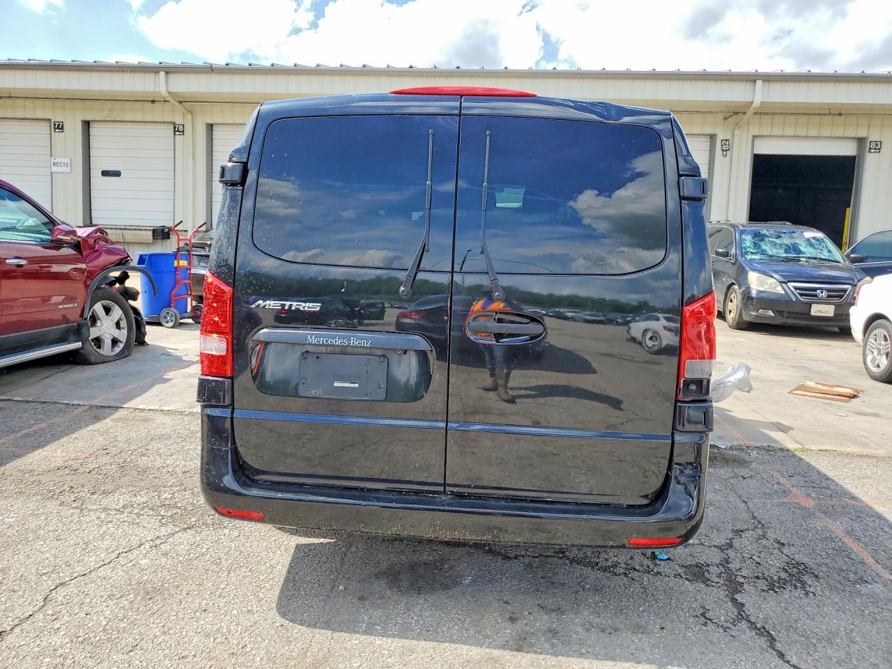 2018 MERCEDES-BENZ METRIS