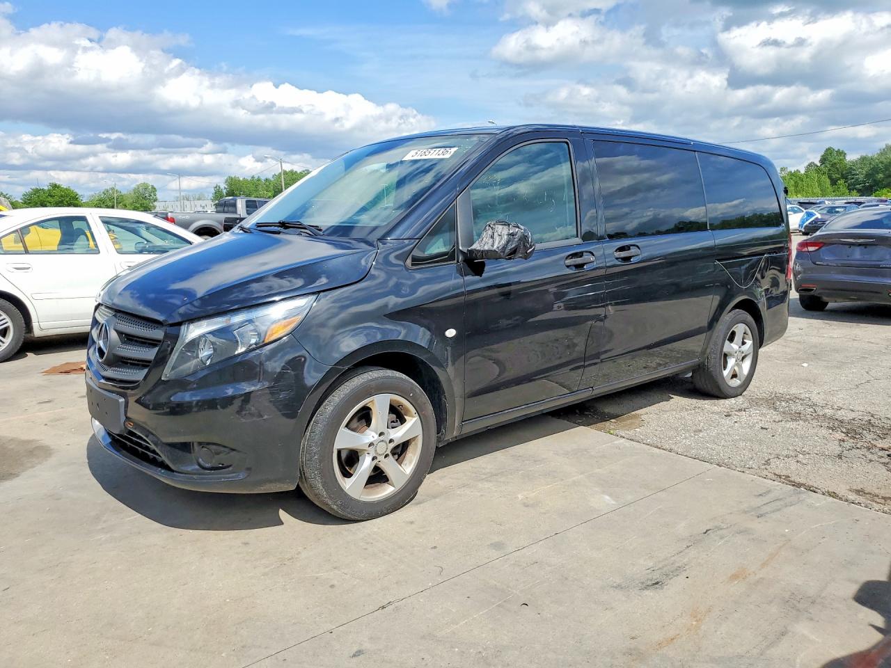 2018 MERCEDES-BENZ METRIS