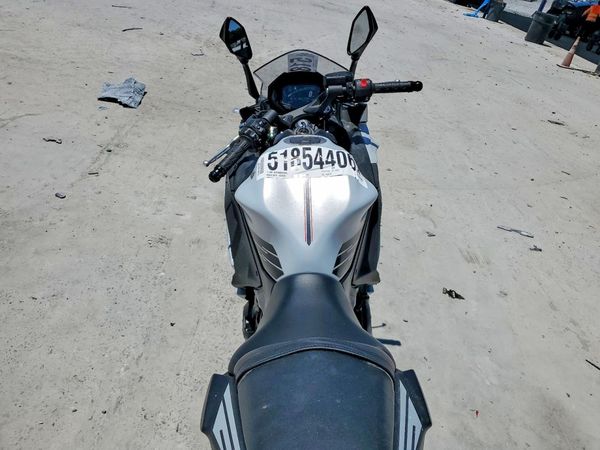 2026 KAWASAKI EX650
