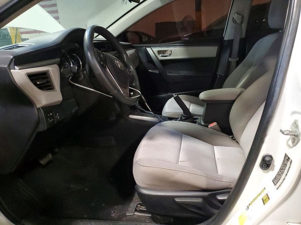 2015 TOYOTA COROLLA