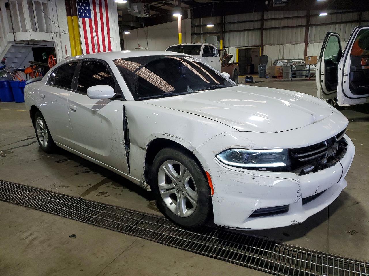 2016 DODGE CHARGER SE