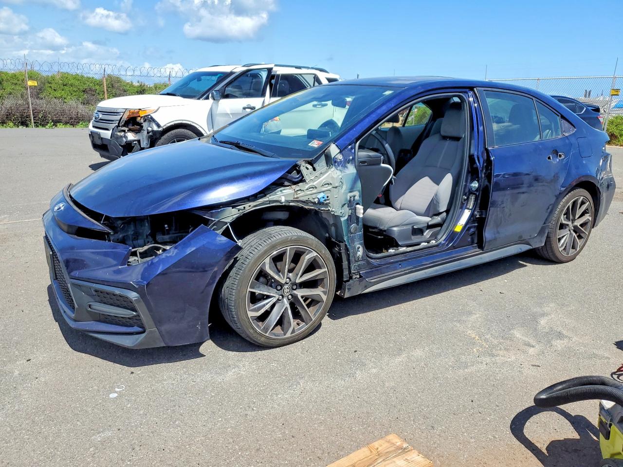 2020 TOYOTA COROLLA SE, CVT, w/Premium pkg