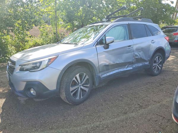 2019 SUBARU OUTBACK Limited+M/R+ES+NAVI — Front 3/4