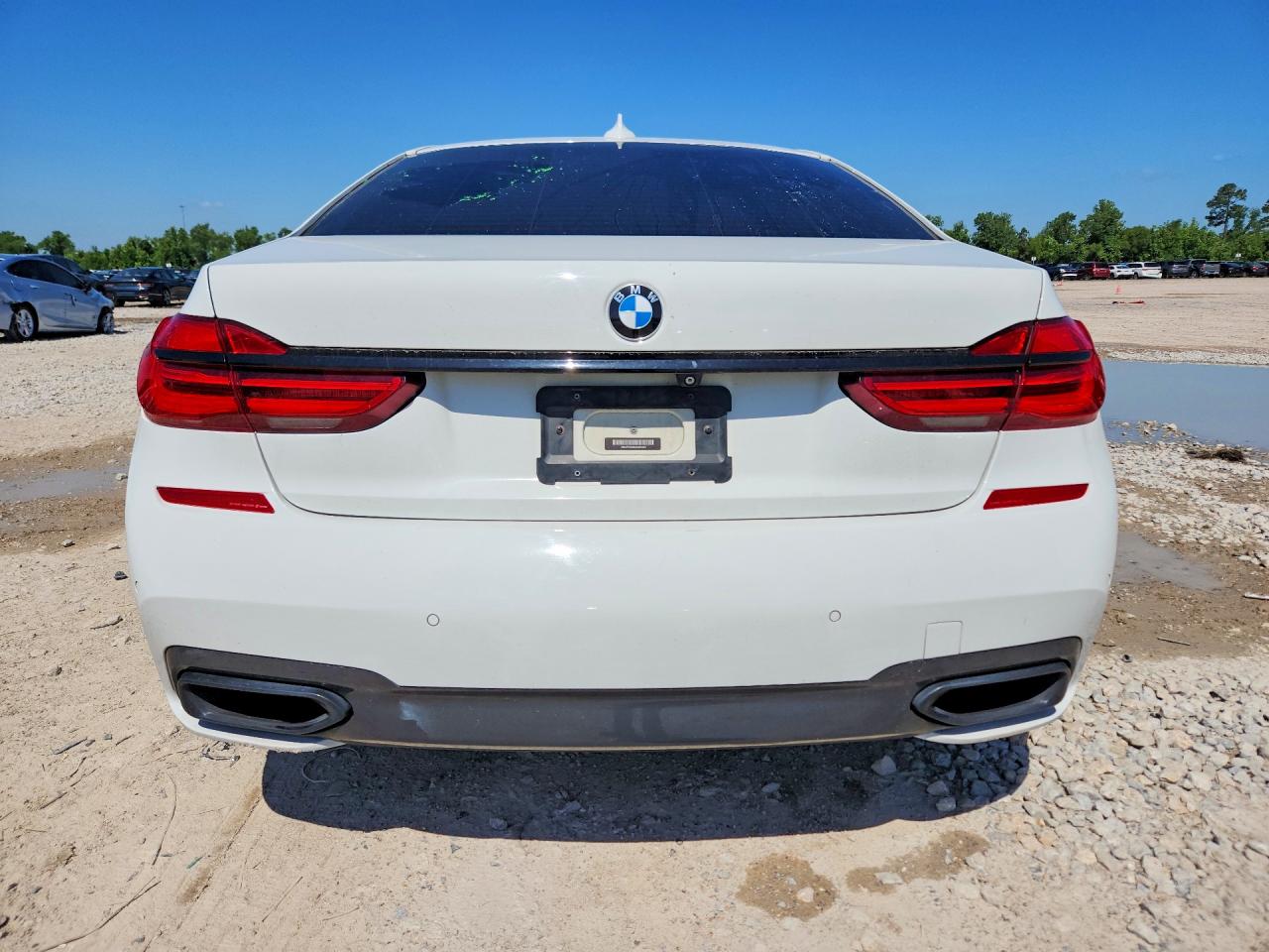 2018 BMW 750