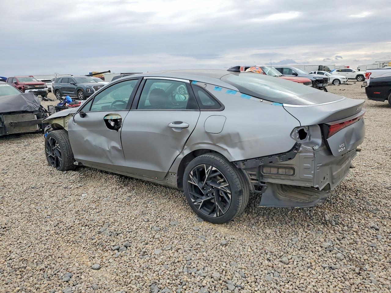2025 KIA K5 GT-Line