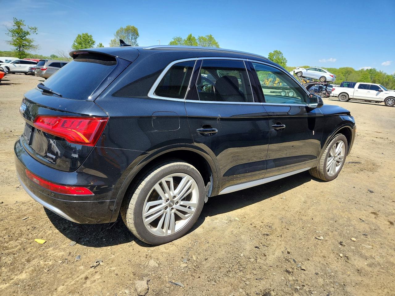 2020 AUDI Q5 quattro Premium Plus