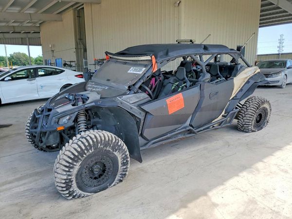 2022 CAN-AM MAVERICK