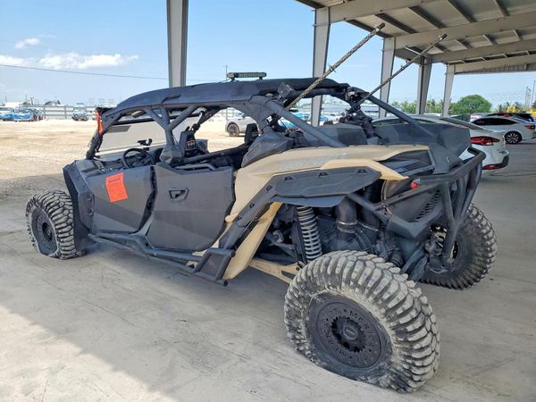 2022 CAN-AM MAVERICK