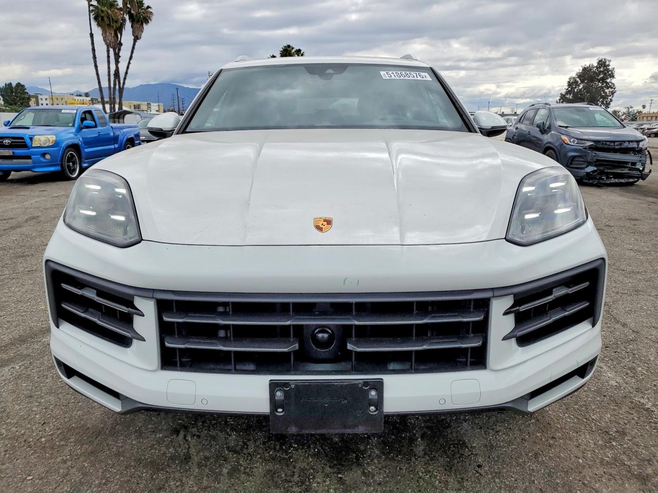 2024 PORSCHE CAYENNE