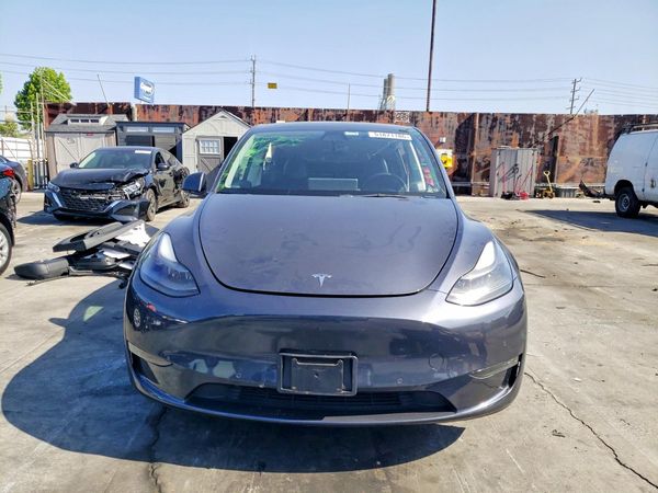 2022 TESLA MODEL Y