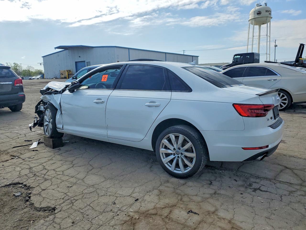 2017 AUDI A4 quattro Premium