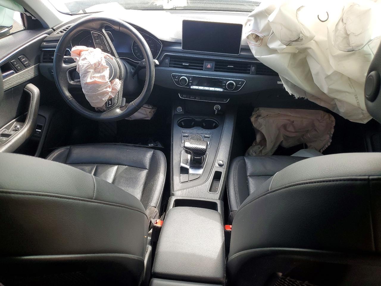 2017 AUDI A4 quattro Premium