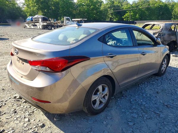 2014 HYUNDAI ELANTRA GLS(Middle)