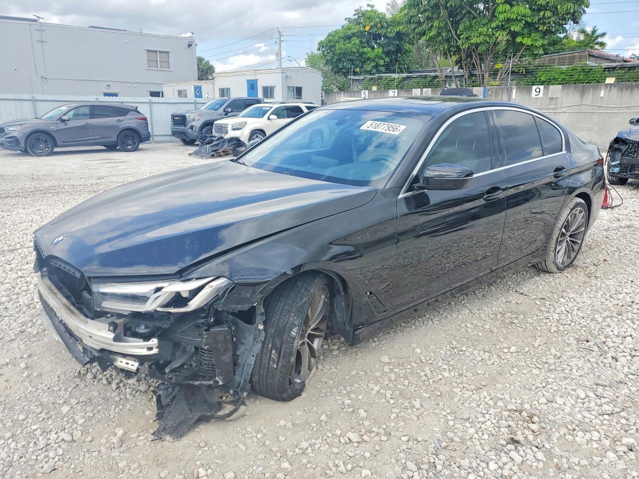 2021 BMW 530
