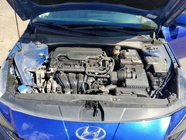 2021 HYUNDAI ELANTRA SE