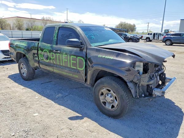 2022 TOYOTA TACOMA SR5