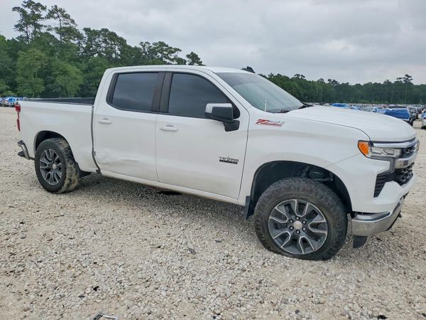 2024 CHEVROLET SILVERADO LT