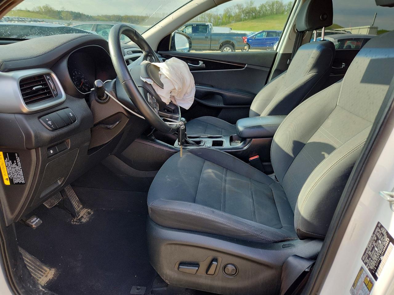 2018 KIA SORENTO L, LX