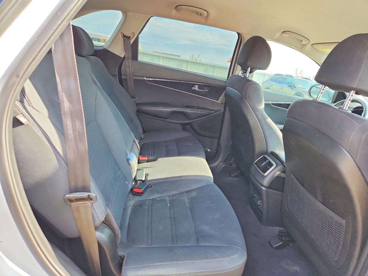 2018 KIA SORENTO L, LX