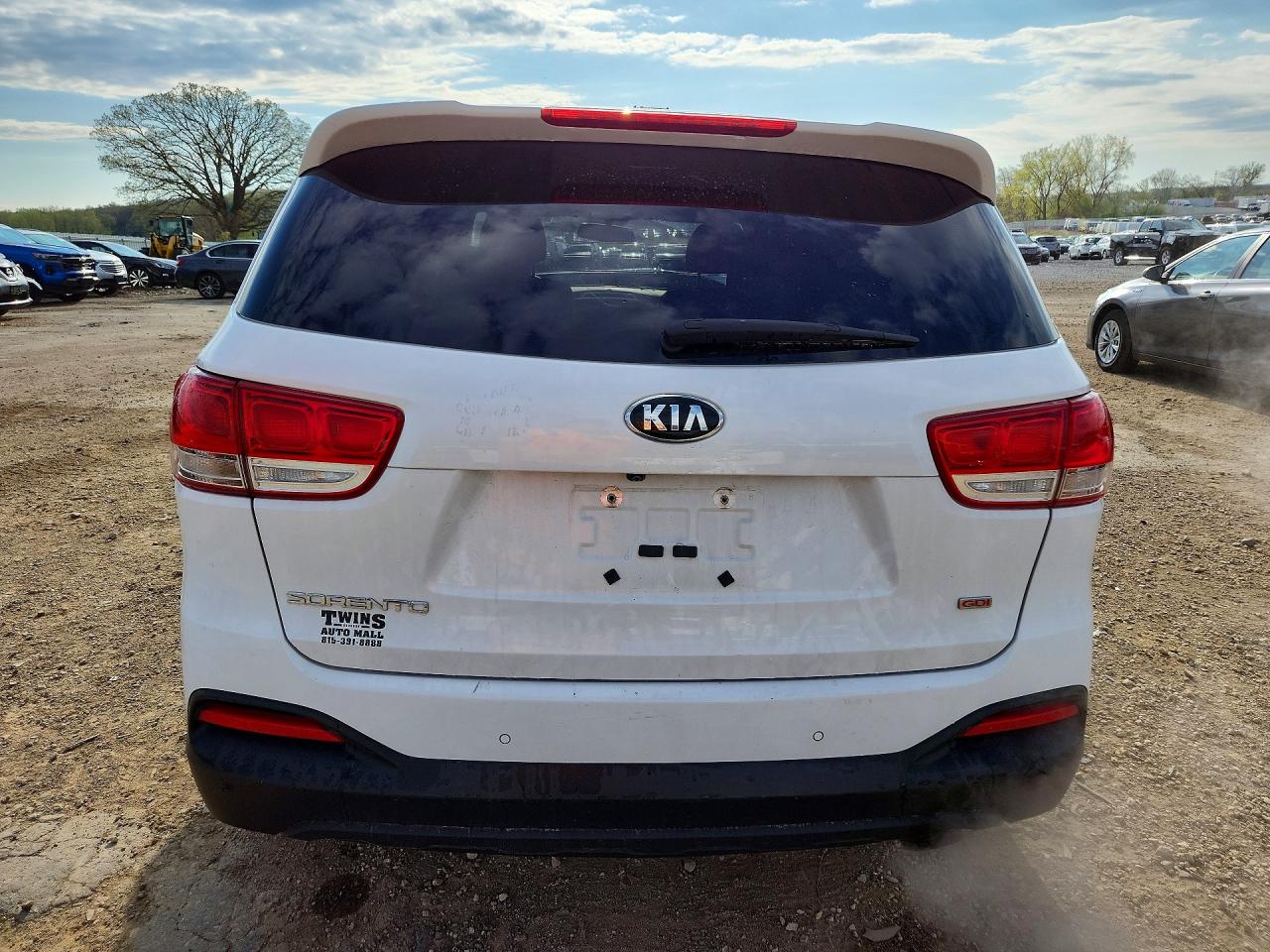 2018 KIA SORENTO L, LX