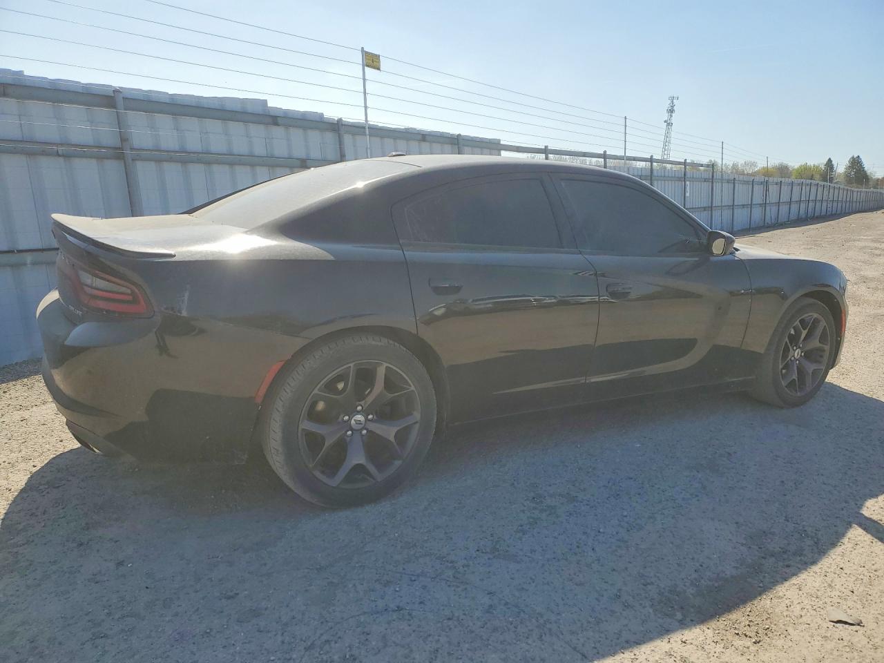 2017 DODGE CHARGER SXT