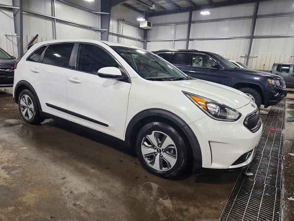 2019 KIA NIRO