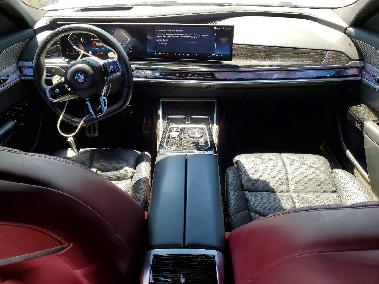 2023 BMW 740