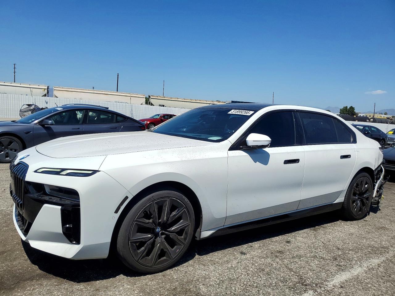 2023 BMW 740