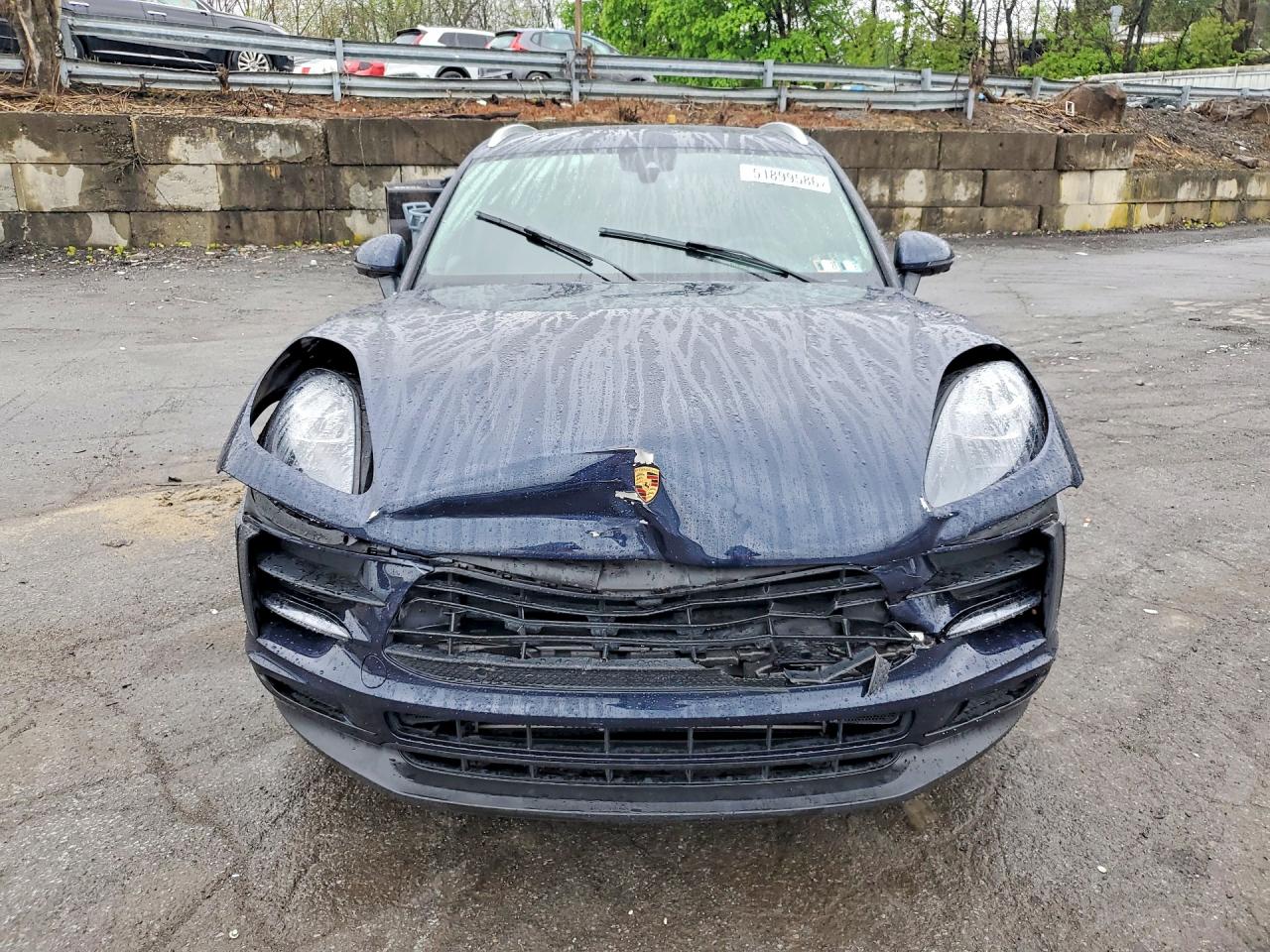 2021 PORSCHE MACAN Base